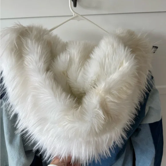 Urban Outfitters Patchwork Denim Parka with Faux Fur Trim - Picture 5 of 6